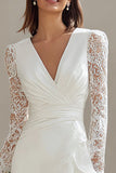 Ivoire V-Neck Moulante Manches Dentelle Ruclée Robe de Mariée Courte avec Fente