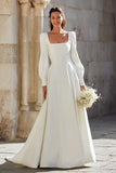 Simple Ivory Square Neck Sweep Train Une Robe De Mariée Trapèze Avec Manches