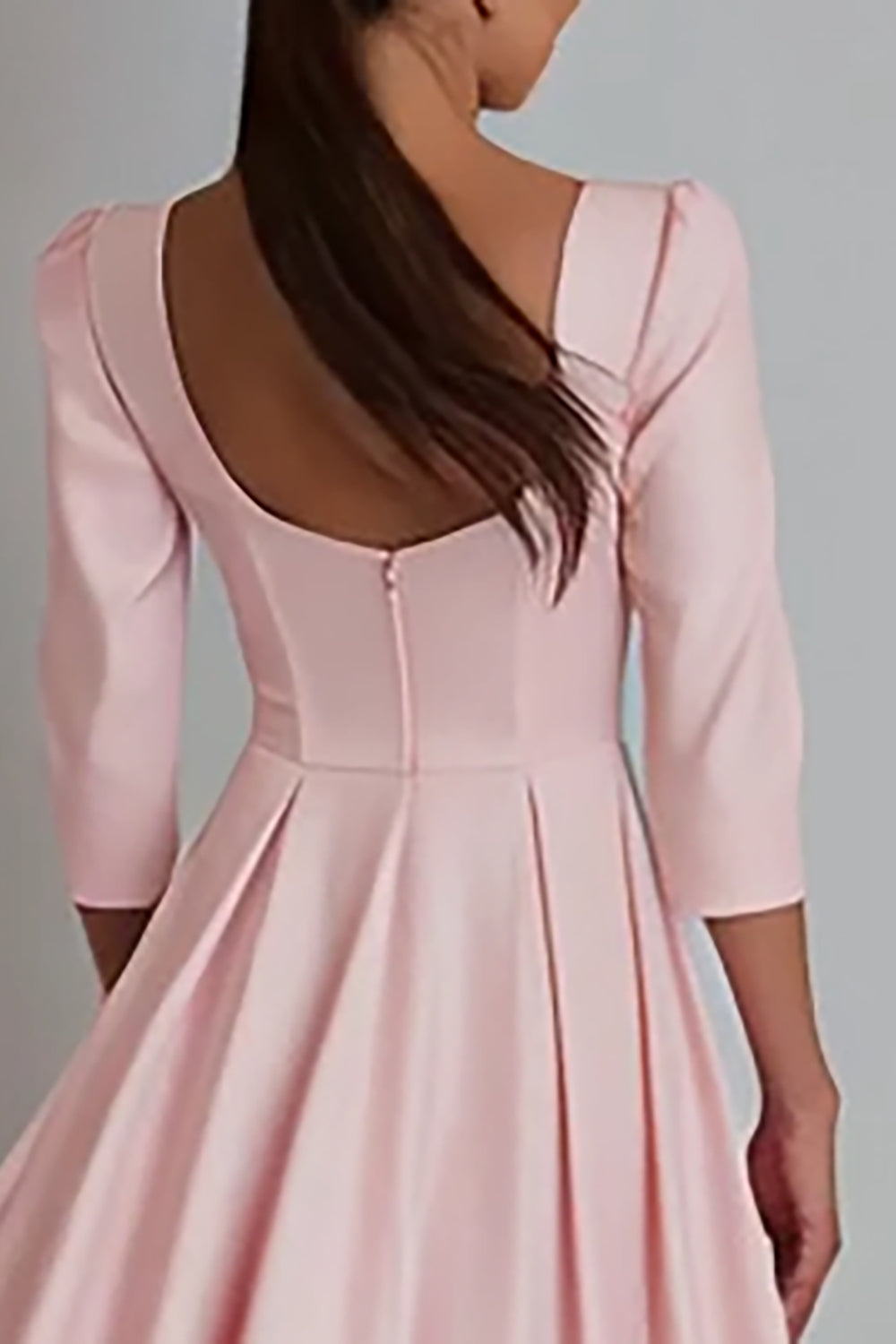 Robe de travail en satin rose à col carré une ligne avec manche
