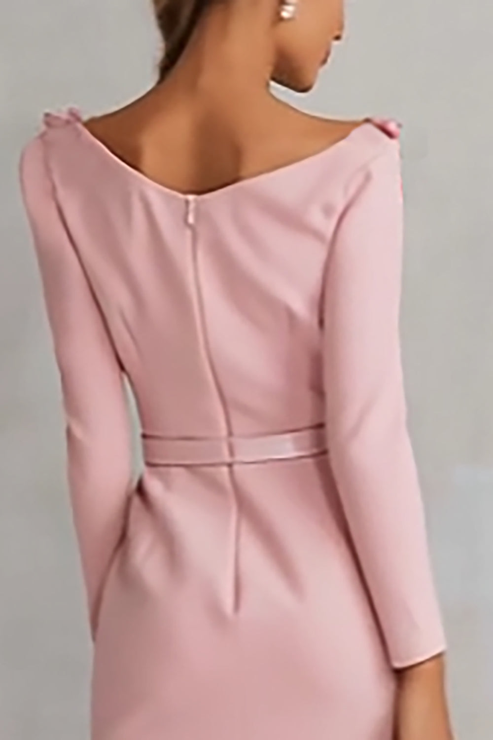 Col bateau rose fourreau appliques robe de travail midi