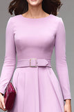 Robe de travail midi ligne à col rond lilas avec ceinture