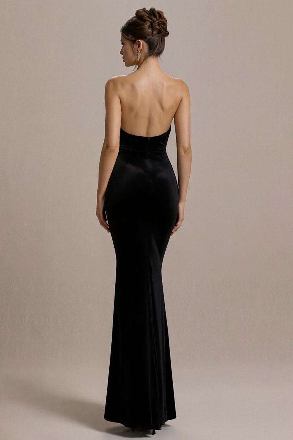 Robe de soirée sirène noire sans bretelles scintillante