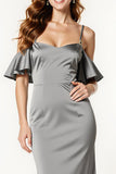 Robe longue formelle sirène en satin gris acier à épaules dénudées