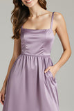 Bretelles spaghetti en satin violet clair Une robe formelle trapèze avec poches