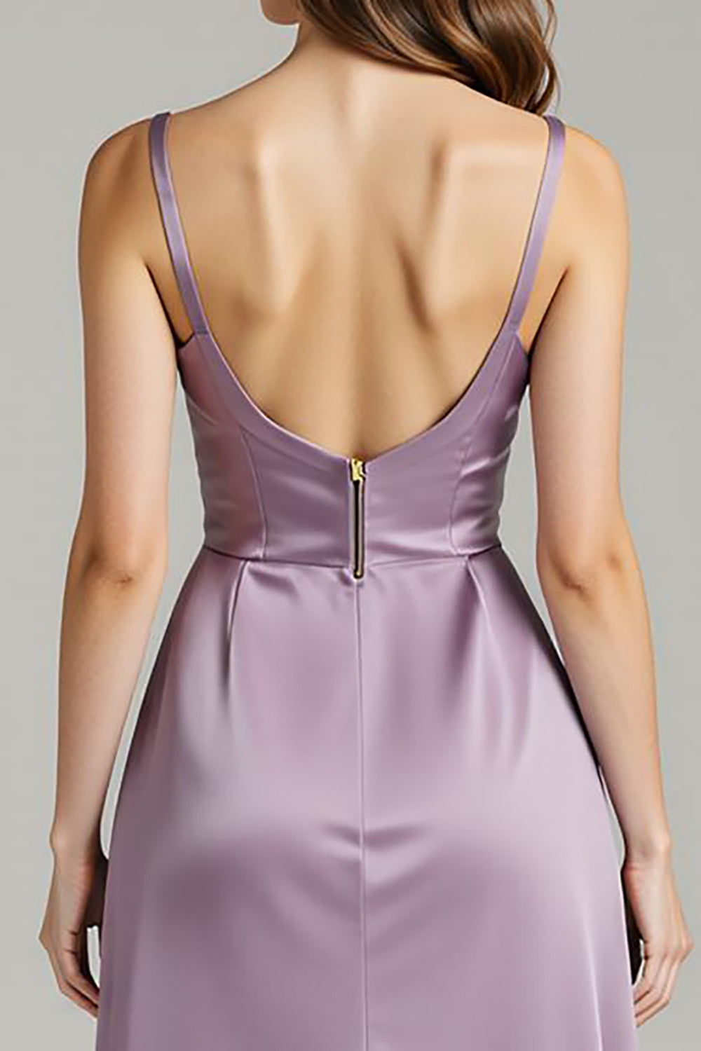 Bretelles spaghetti en satin violet clair Une robe formelle trapèze avec poches
