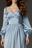 Robe longue formelle à manches en satin bleu clair Sweetheart