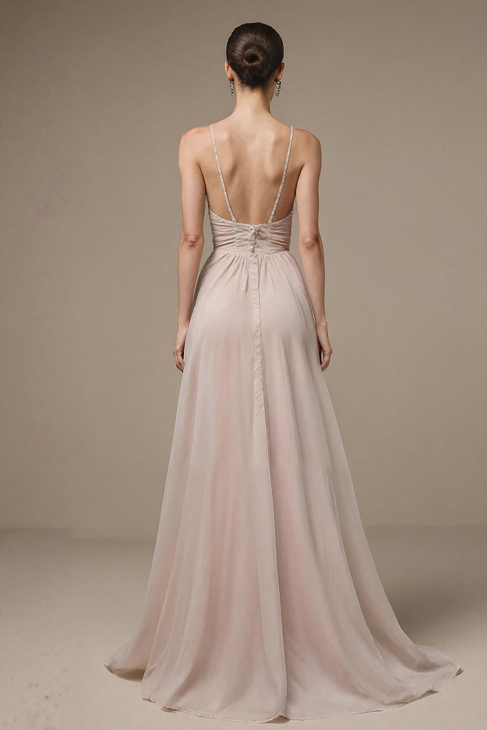 Robe longue formelle à bretelles spaghetti rose clair