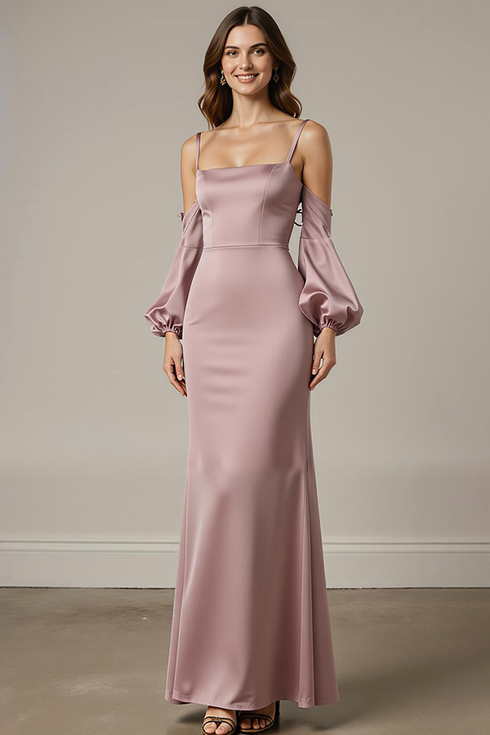 Robe longue formelle en satin sirène rose clair avec manches