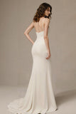Robe longue formelle à bretelles spaghetti sirène ivoire