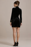 Robe de cocktail courte moulante moulante en velours noir avec manches
