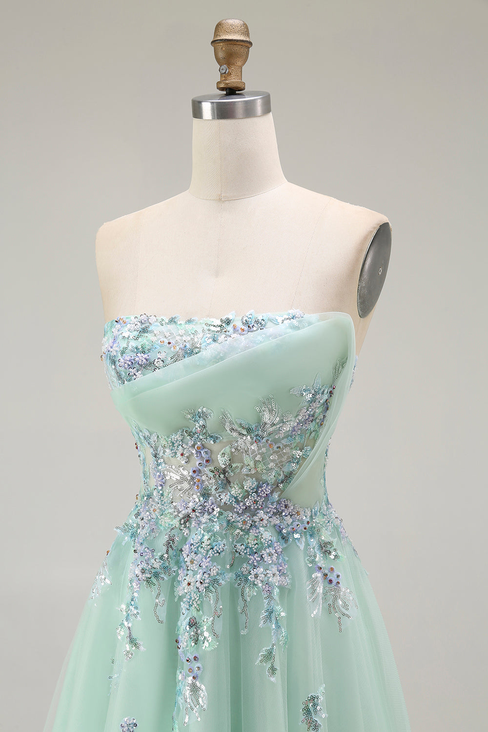 Robe de soirée longue corset transparente en tulle trapèze vert sans bretelles avec appliques