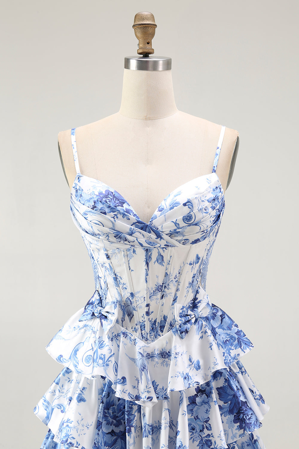 Corset floral blanc bleu Une Robe de soirée à plusieurs niveaux