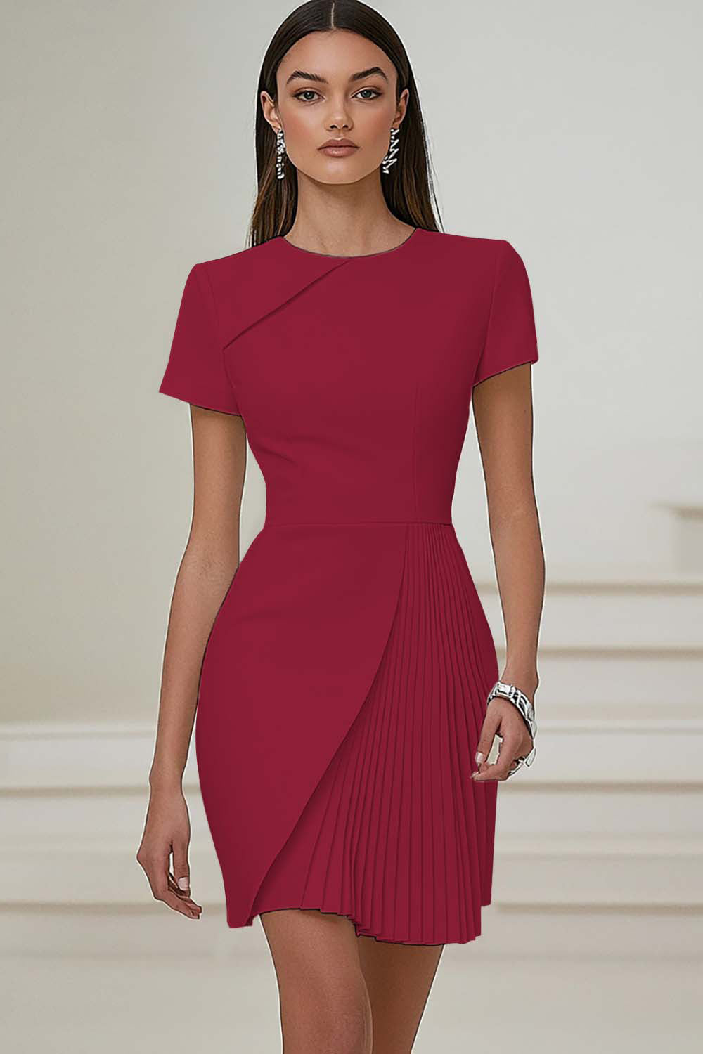 Robe de travail plissée ivoire à manches courtes