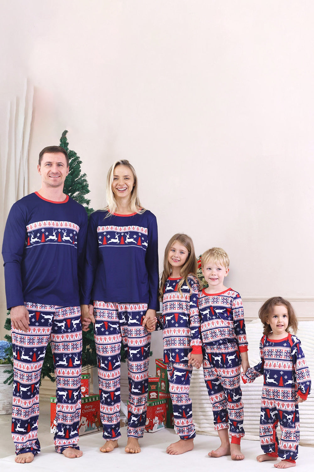 Pyjama de Noël familial à imprimé d’hiver rouge
