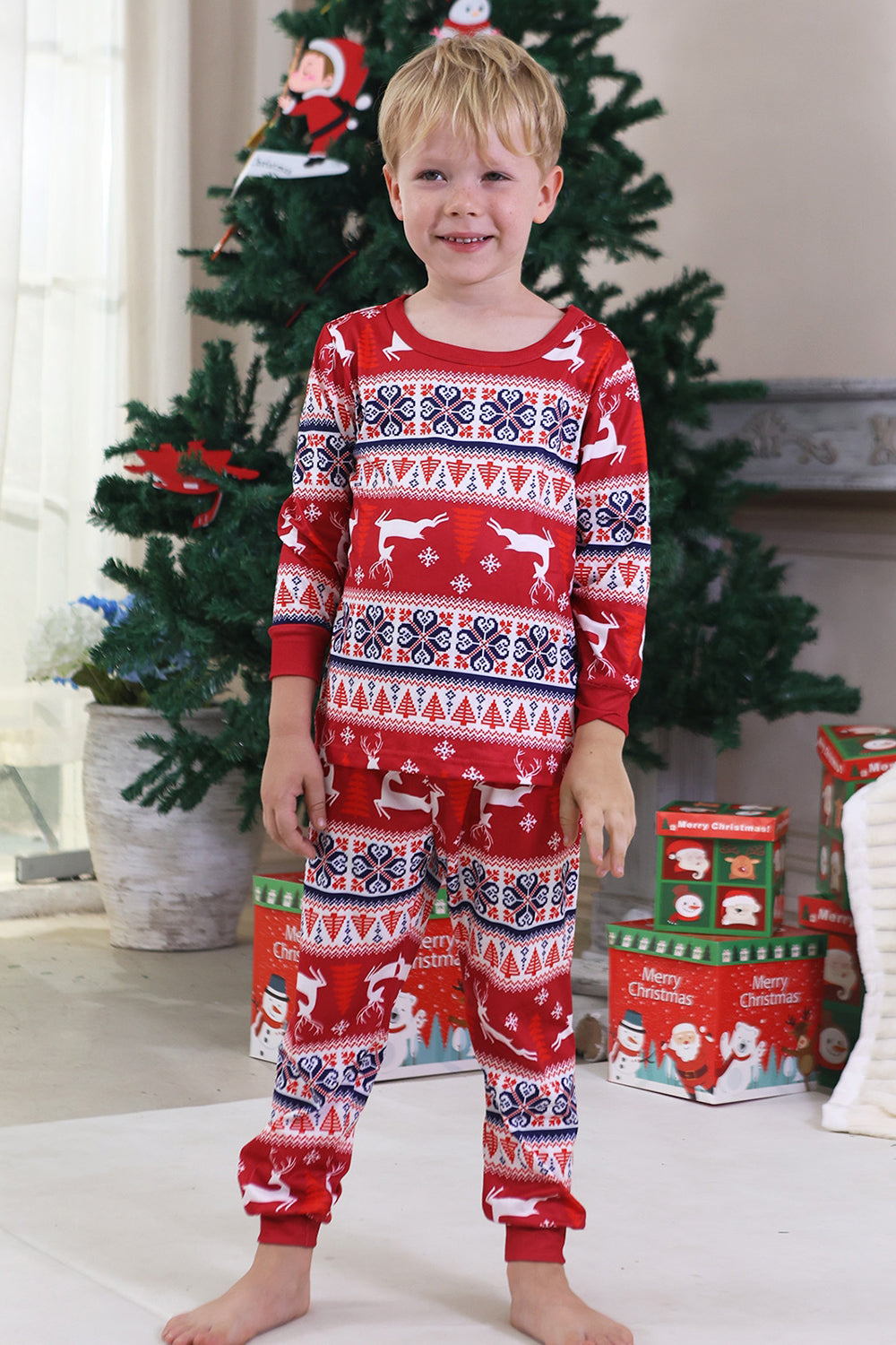 Pyjama de Noël familial à imprimé d’hiver rouge