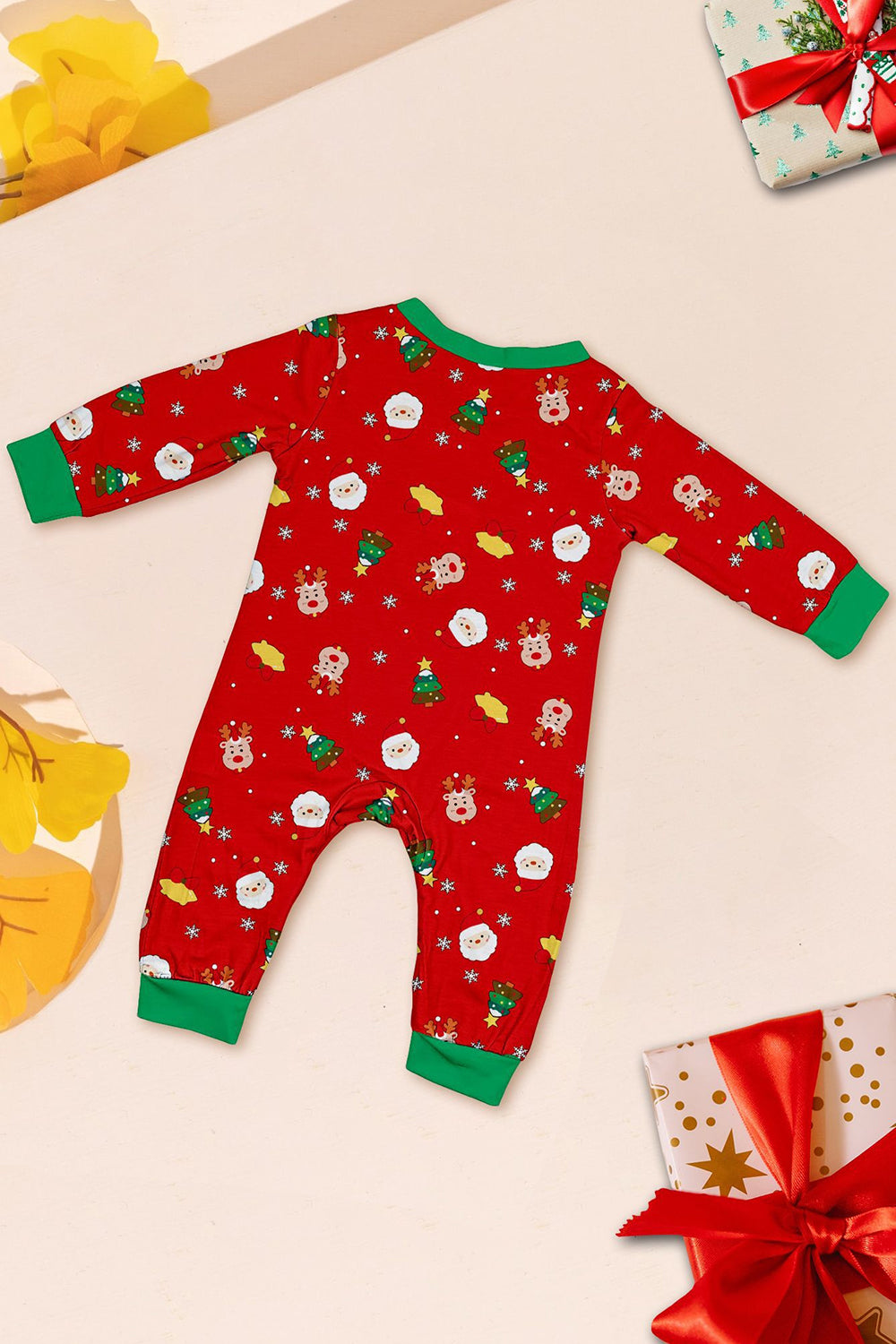 Ensemble de pyjama assorti familial imprimé rouge douillet de Noël