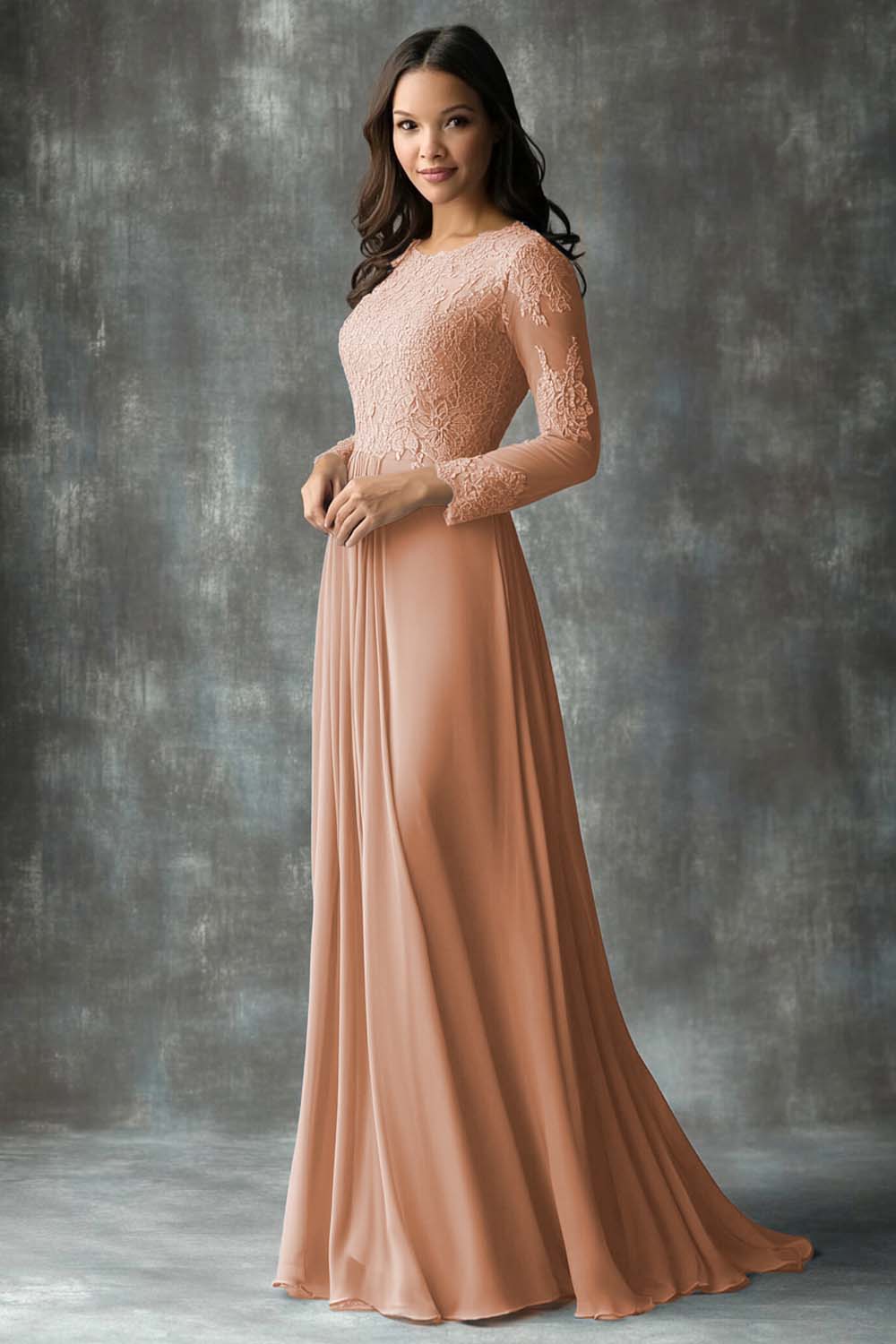 Appliques bleu poussiéreux fourreau col bateau mère de la robe de mariée