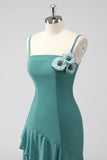 volants gris vert spaghetti bretelles fourreau robe d’invité de mariage
