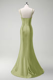 Robe de soirée longue en satin corset perlé vert foncé scintillant avec fente