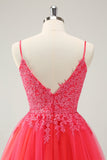 Robe de soirée court à bretelles spaghetti rose vif avec appliques