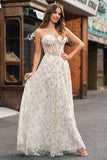 Robe de soirée corset trapèze trapèze vert clair avec broderie