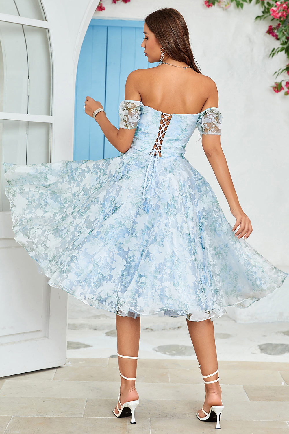 Robe de cocktail bleue imprimée Off The Shoulder