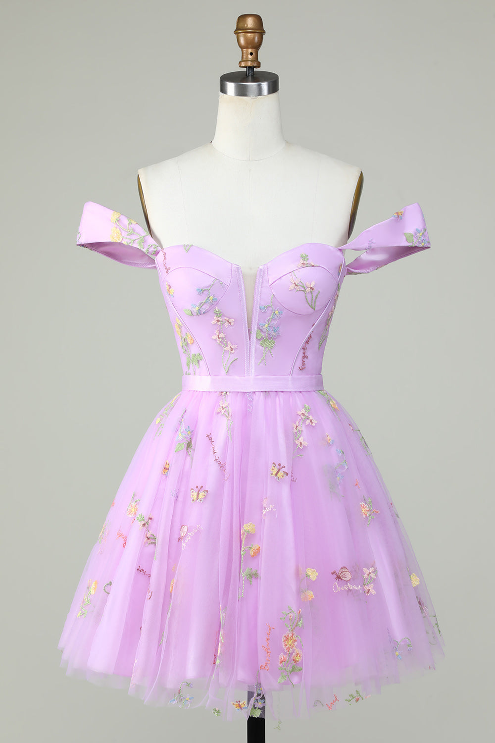 Jolie robe de soirée courte coupe trapèze couleur champagne