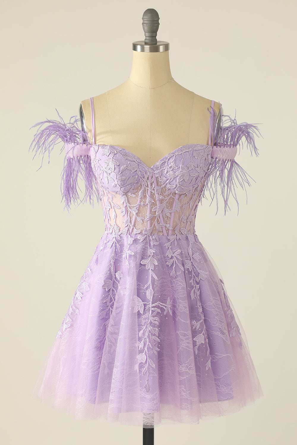 Robe de retour à la maison bleue avec des plumes