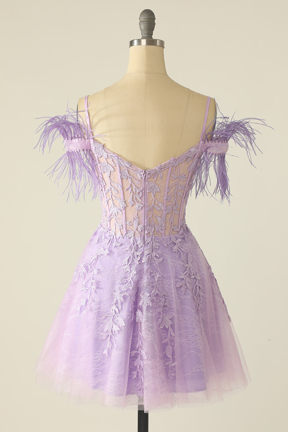 Robe de retour à la maison bleue avec des plumes
