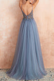 Robe trapèze en tulle bleu gris et col en V