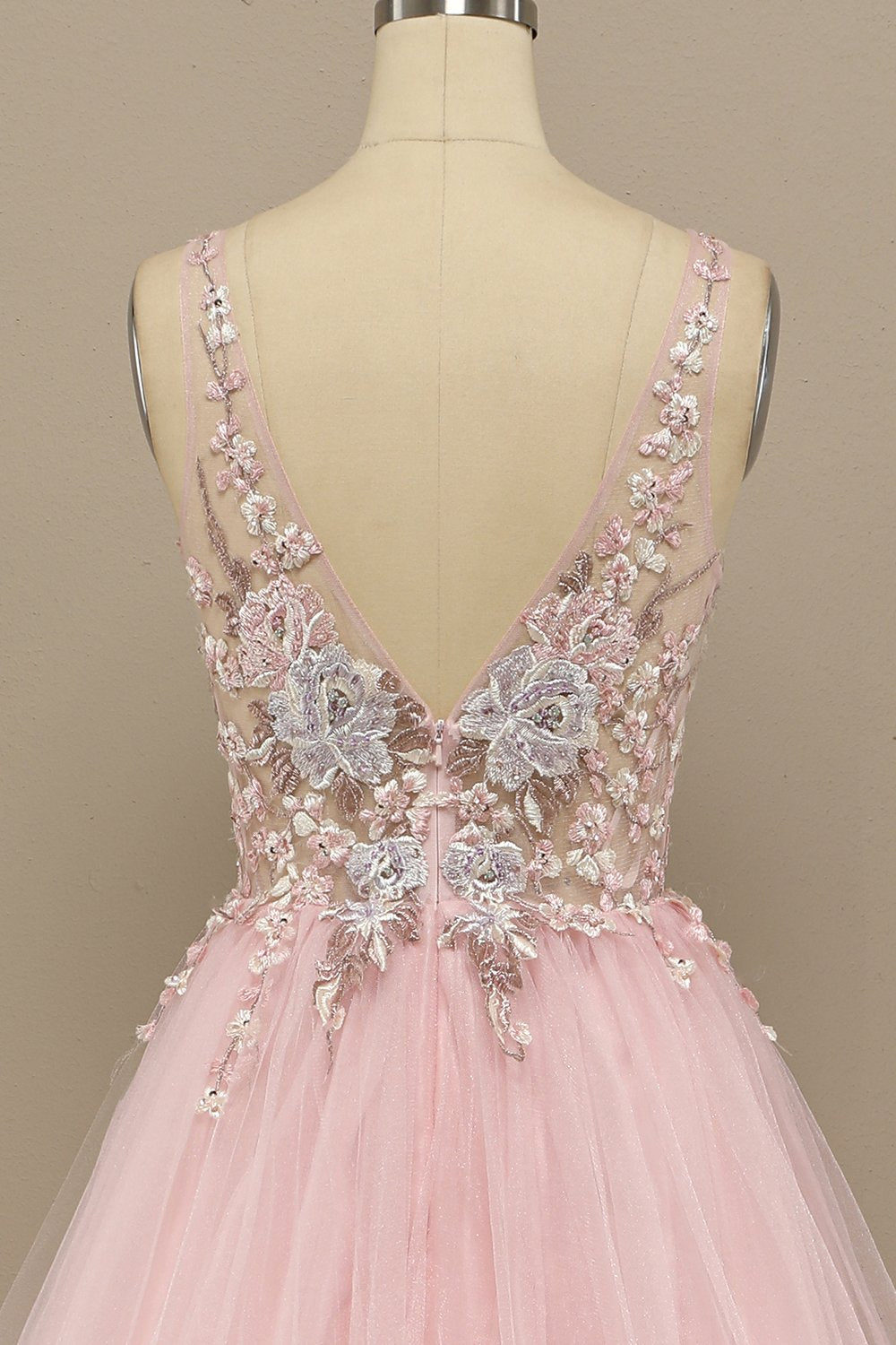 Robe de bal avec appliques