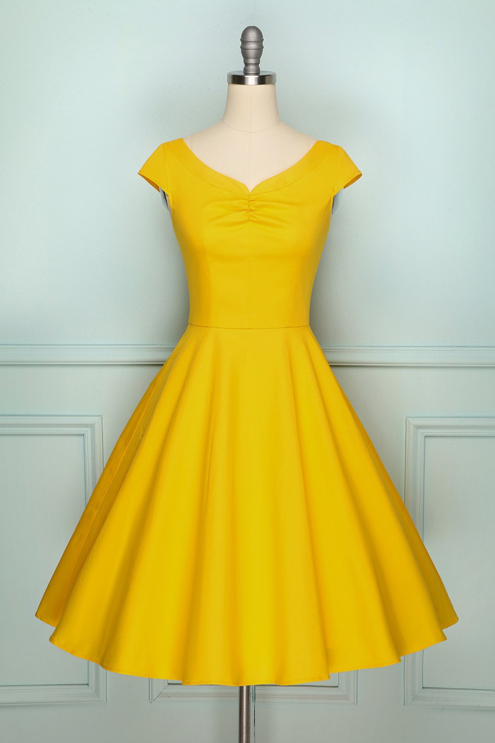 Robe unie jaune des années 50