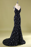 Robe de soirée bleu marine avec paillettes perlées