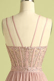 Robe de bal rose à bretelles