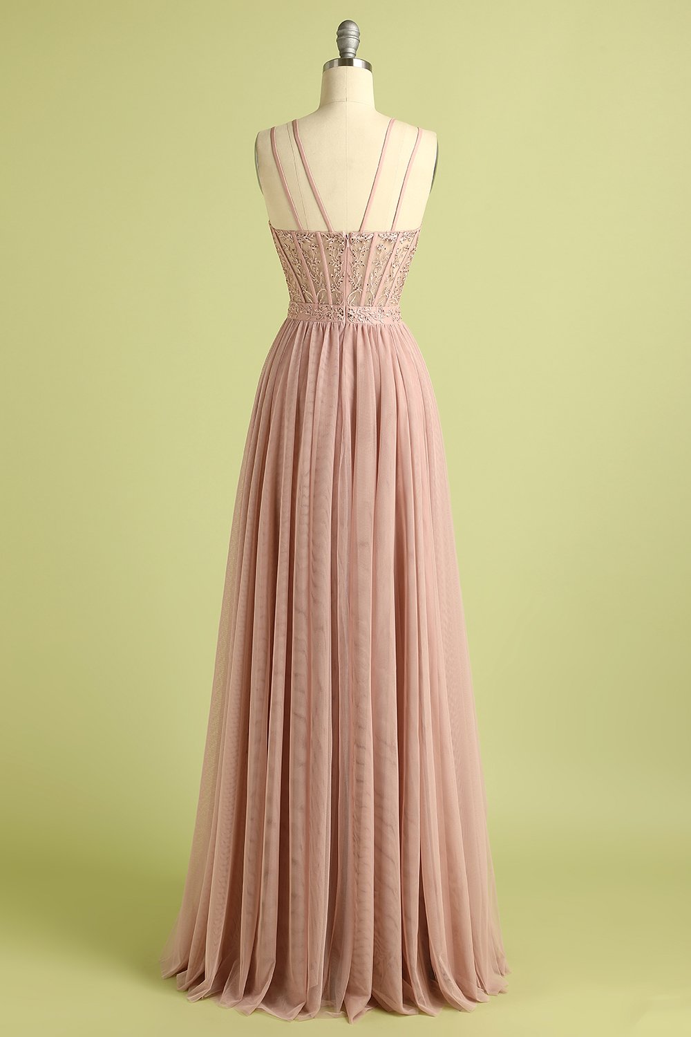 Robe de bal rose à bretelles