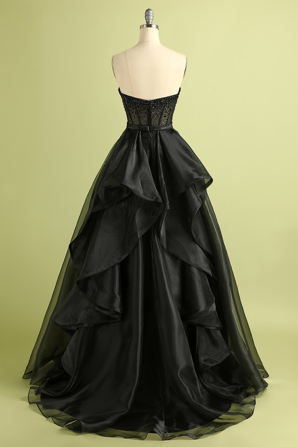 Robe de soirée noire sans bretelles