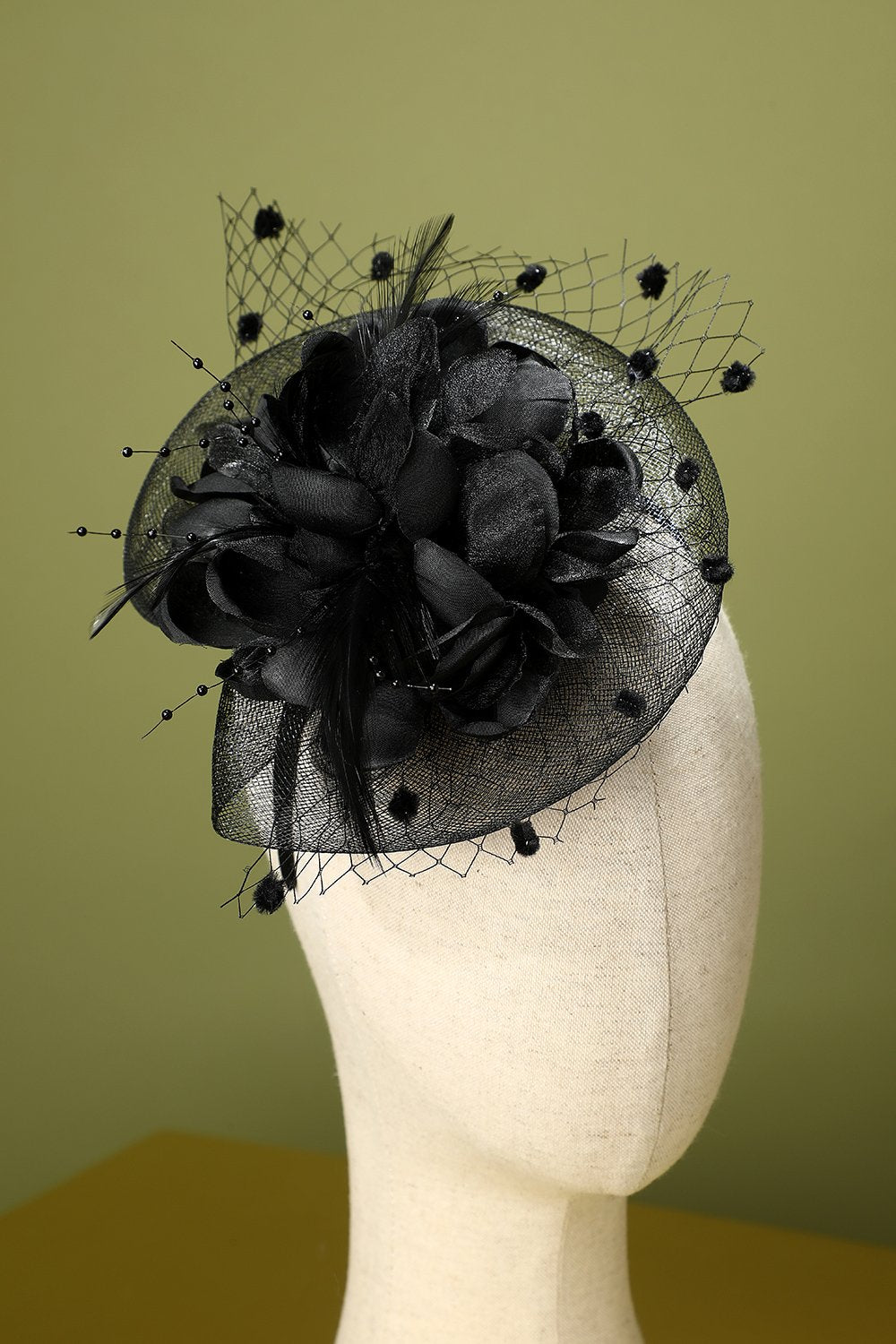 Bandeau Année 1920  Rétro en Tulle avec Perles Plumes noire