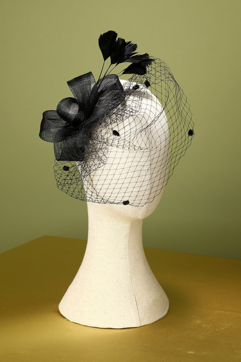 Zapaka Bandeau Rétro Année 1920 en Tulle avec Plume noire