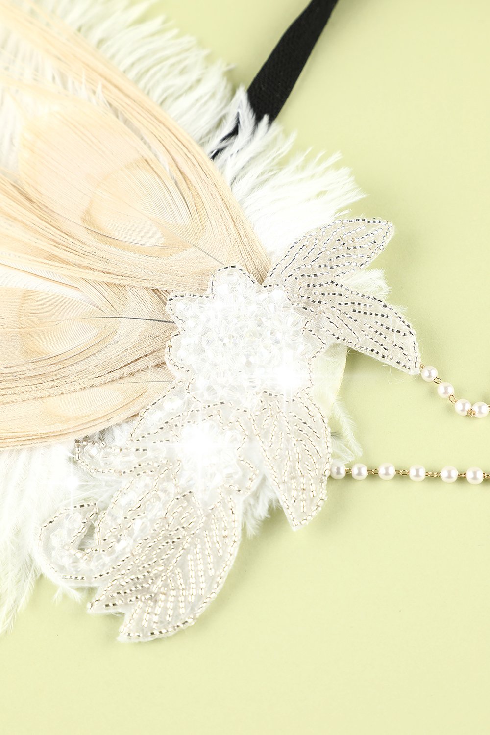 Bandeau avec perles et plumes années 1920