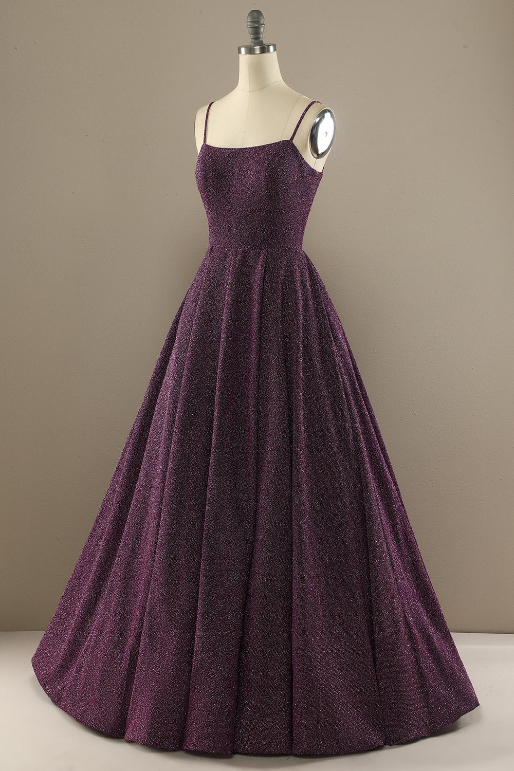 Charme Une ligne violette robe de bal avec avant divisée