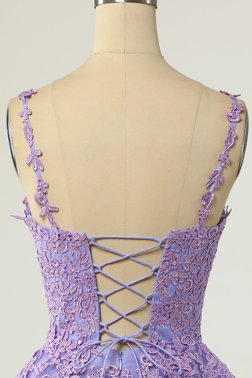 Une ligne Spaghetti Straps Purple Robe de cocktail courte