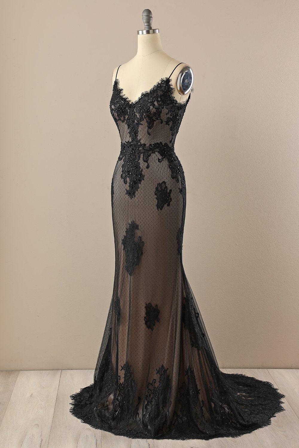 Robe noire de bal