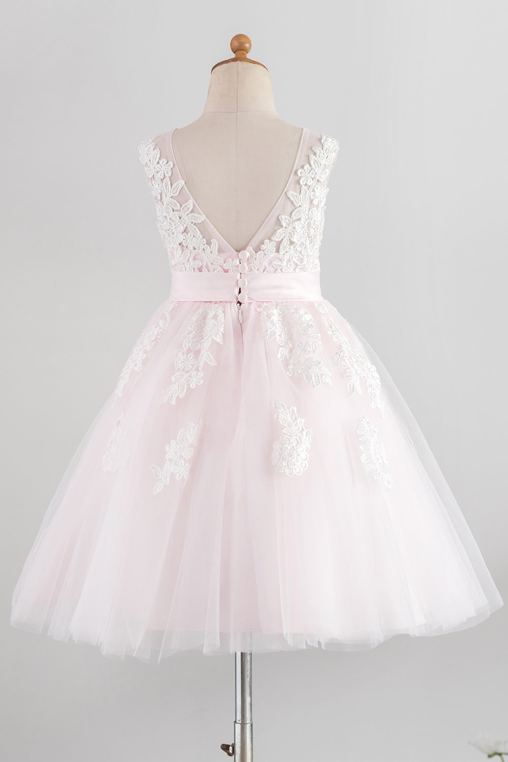 Robe de fille à fleurs rose pâle avec appliques