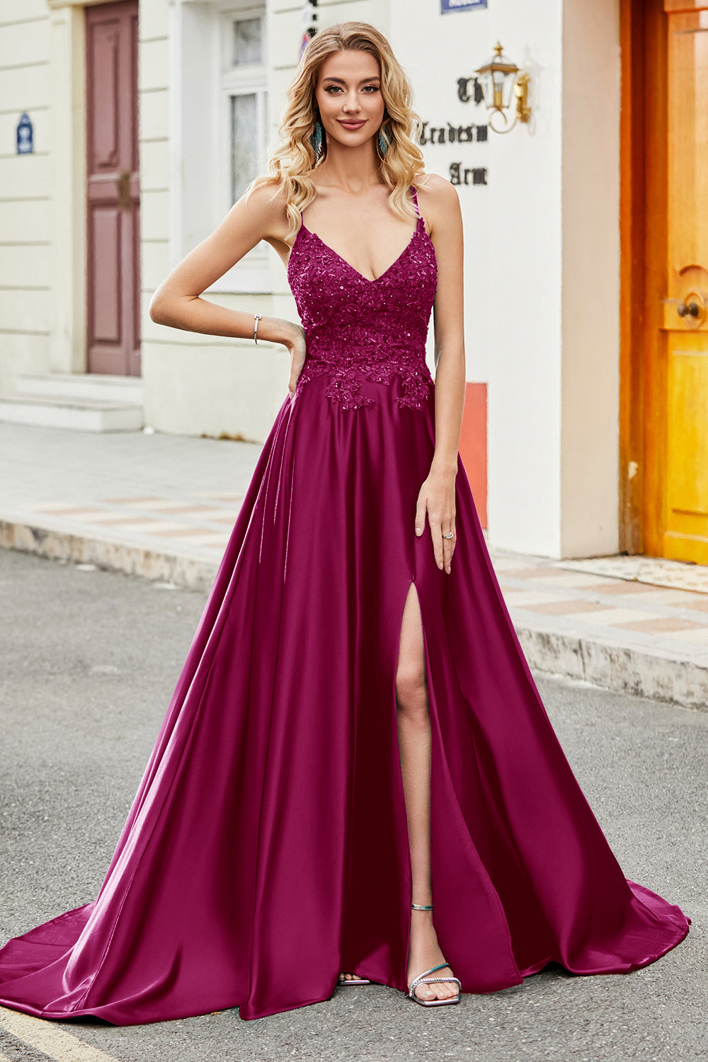Fuchsia A Line Spaghetti Bretelles Longue Robe de Soirée avec Appliques