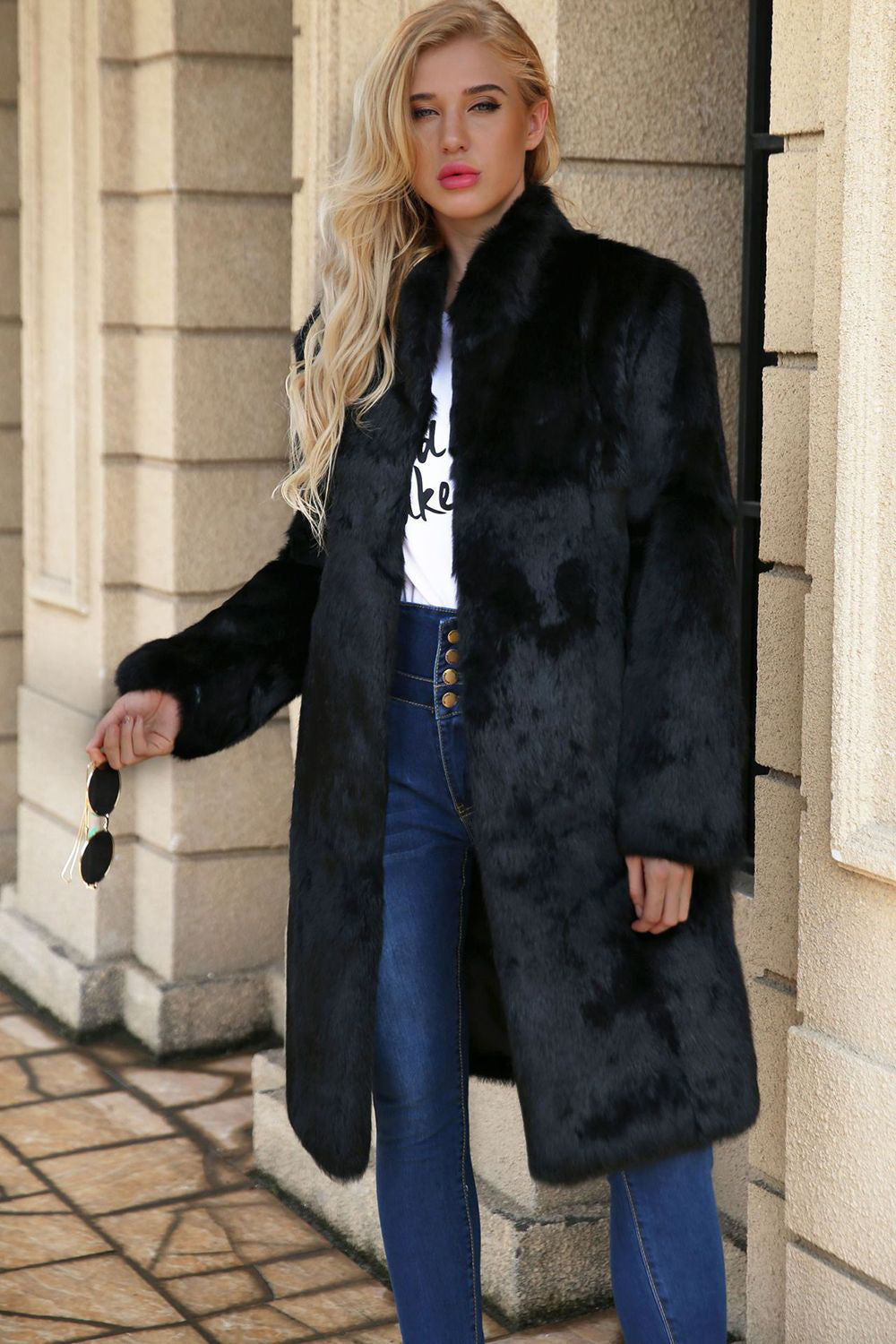 Manteau shearling noir en fausse fourrure avec ceinture