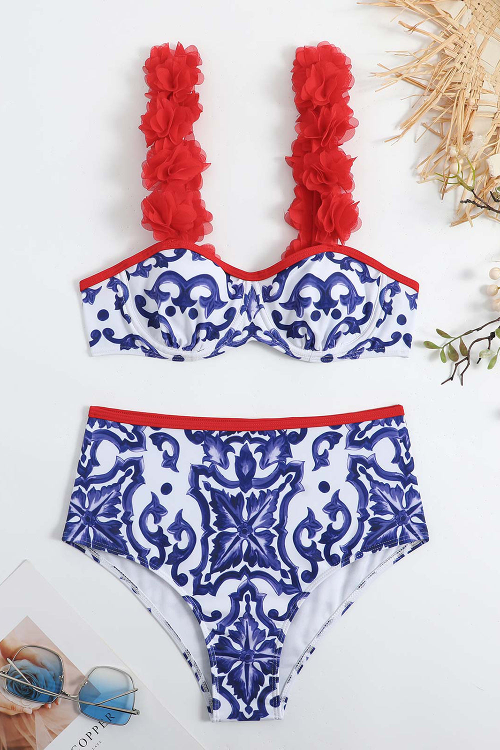3 pièces d’impression de maillots de bain en porcelaine bleue et blanche avec robe de plage