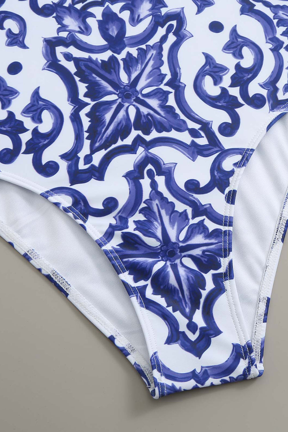 Porcelaine Bleue et Blanche Impression Taille Haute Maillot de bain une pièce