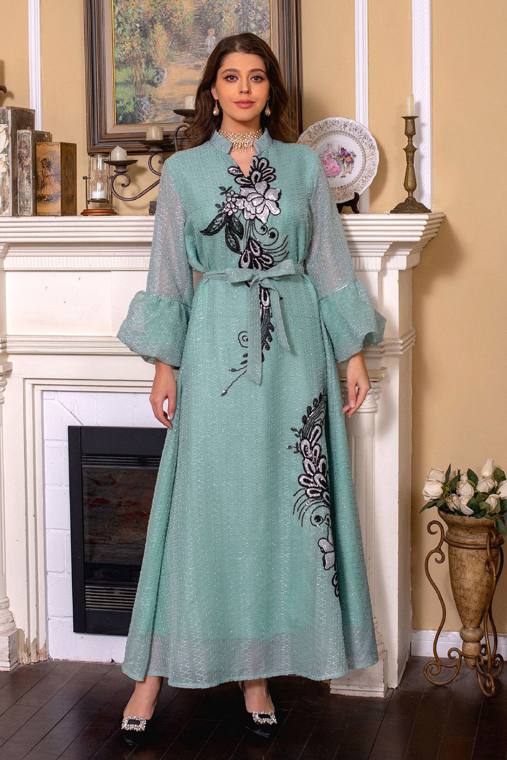 Élégante broderie vert clair Robe longue Abaya