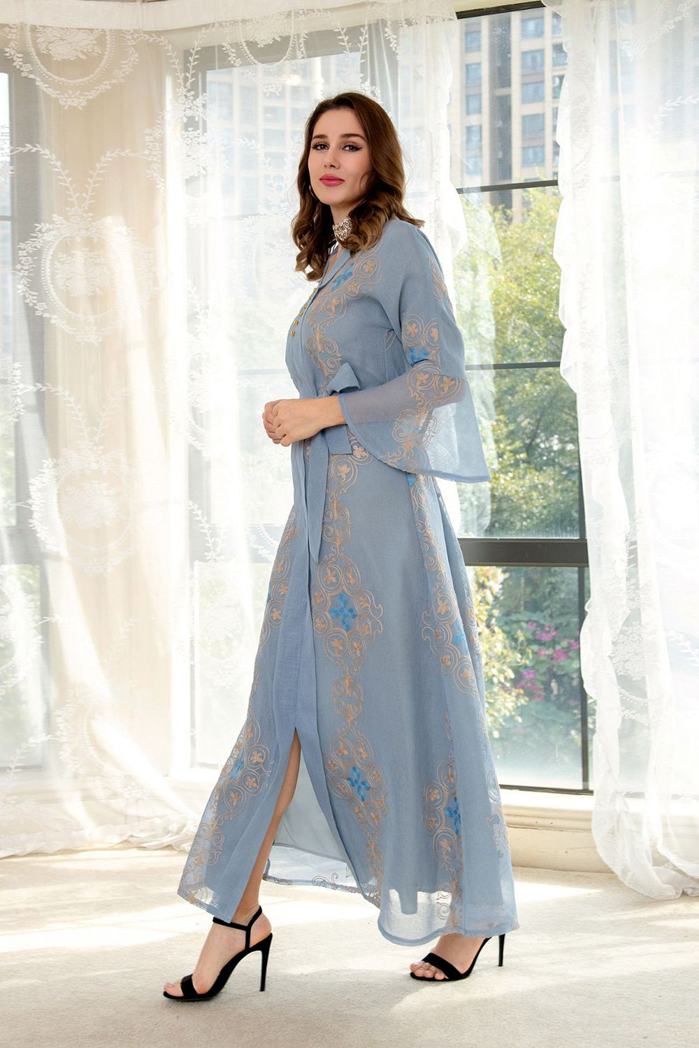 Élégante robe Abaya caftan brodée à manches longues