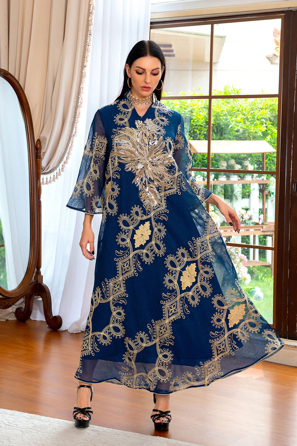 Élégante robe Abaya caftan brodée à manches longues